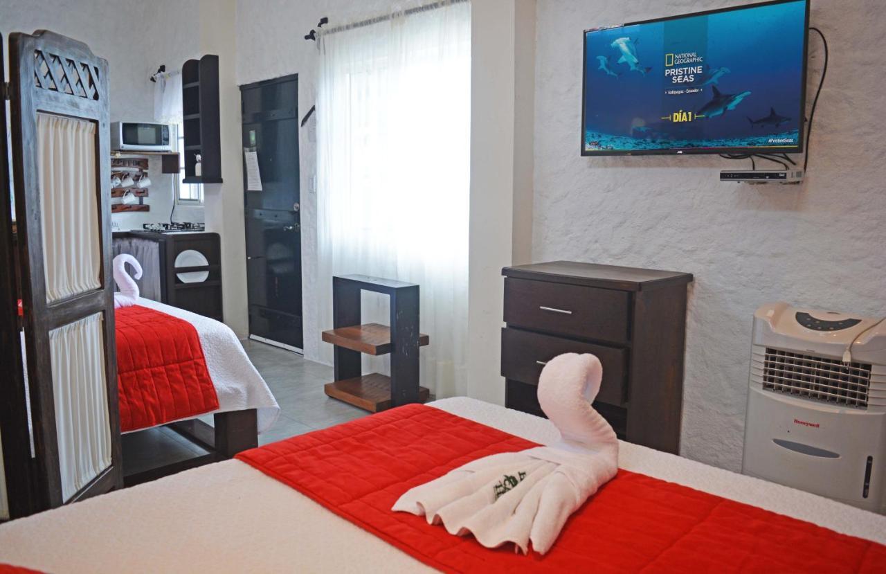 Hostal Cann'S House Puerto Baquerizo Moreno Zewnętrze zdjęcie
