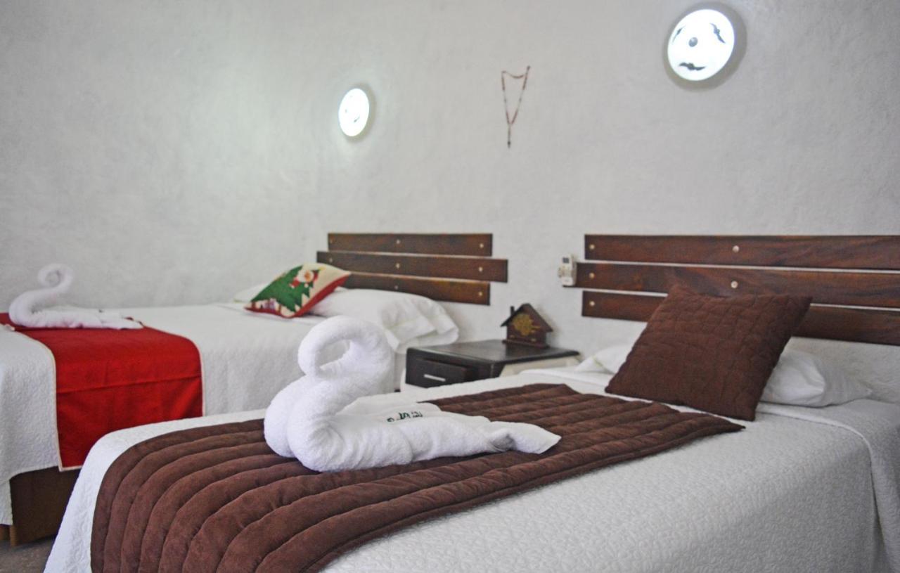 Hostal Cann'S House Puerto Baquerizo Moreno Zewnętrze zdjęcie