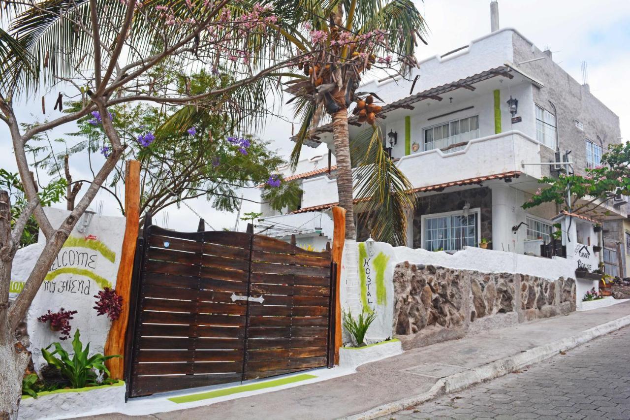 Hostal Cann'S House Puerto Baquerizo Moreno Zewnętrze zdjęcie