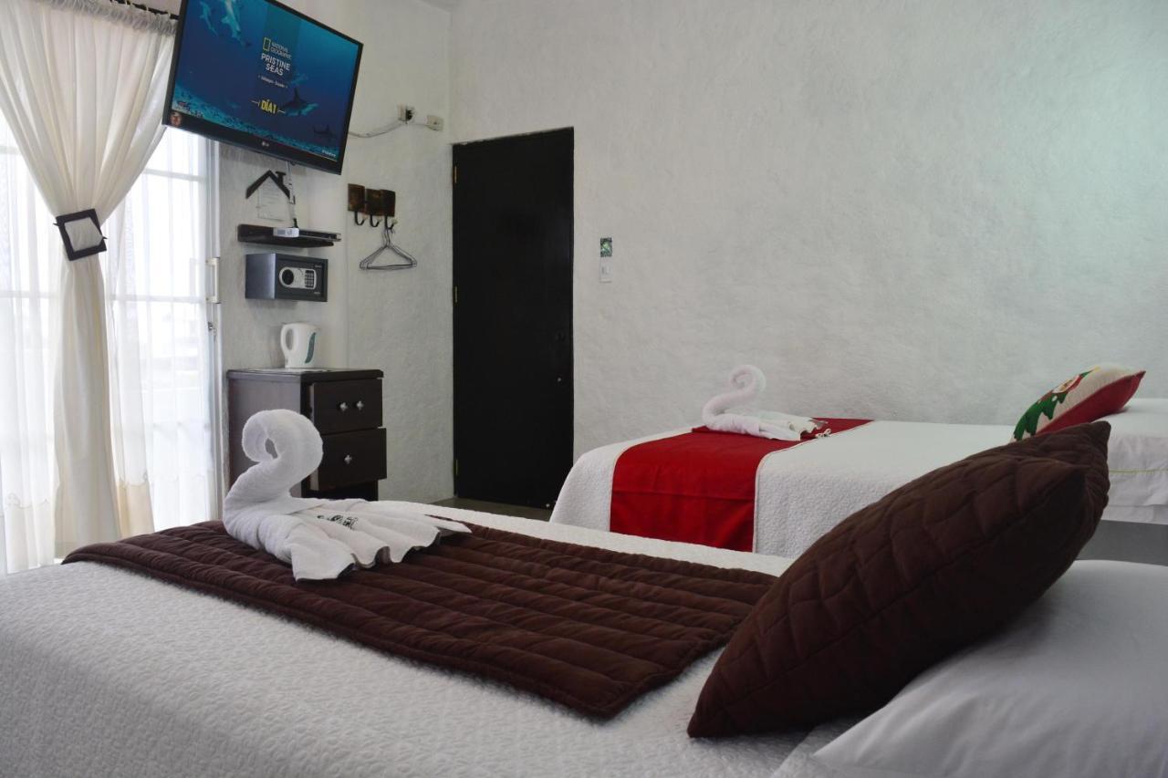 Hostal Cann'S House Puerto Baquerizo Moreno Zewnętrze zdjęcie