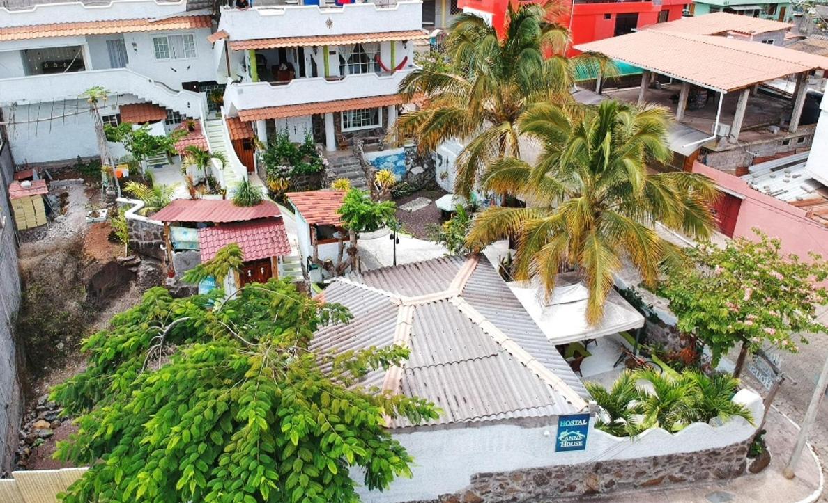 Hostal Cann'S House Puerto Baquerizo Moreno Zewnętrze zdjęcie